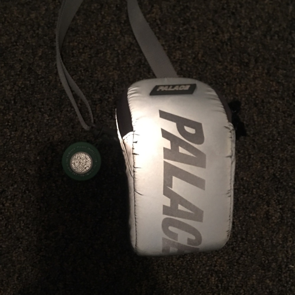 Palace Deflecto Sling Sack Silver Reflective